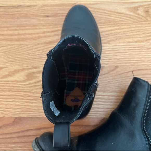 🌸Camilla Black Chelsea Boots - Picture 7 of 10